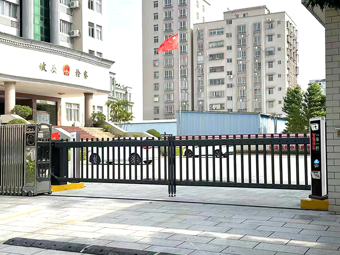 某单位采用 “安快” 车牌识别系统