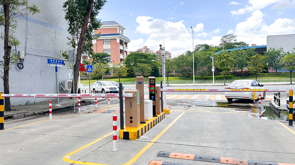 道闸场景应用